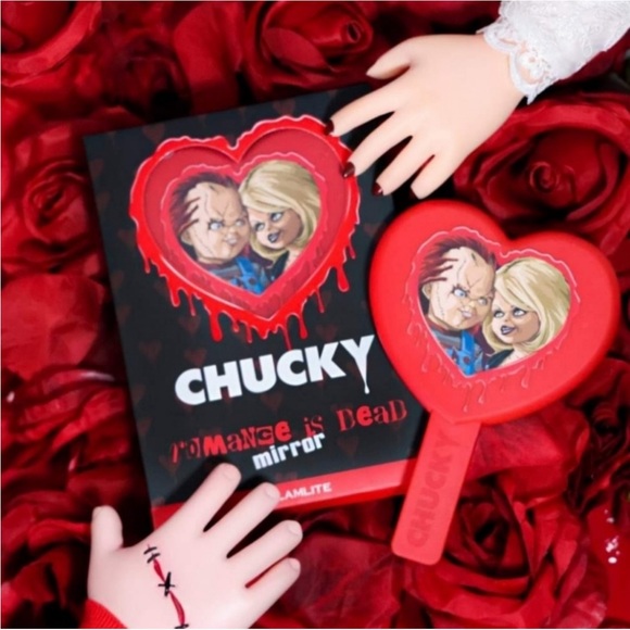 Chucky x Glamlite Hand Mirror “Romance is Dead” - Picture 3 of 3